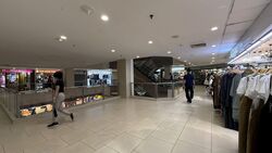 Lucky Plaza (D9), Retail #529597381